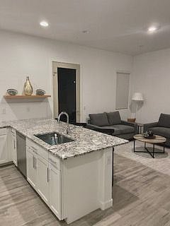 Furnished Finder property 342075_1 photo 6