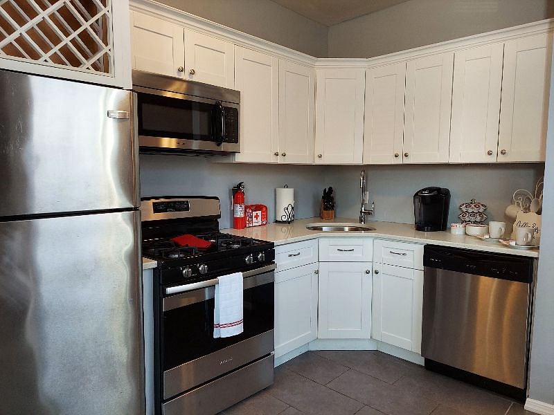 Large kitchen with amenities