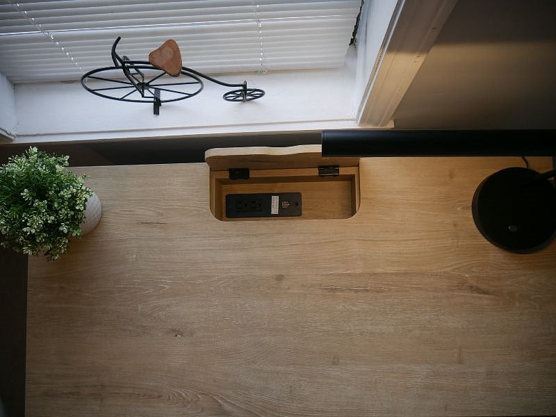 Desk with plug input for laptops/computers when working remotely