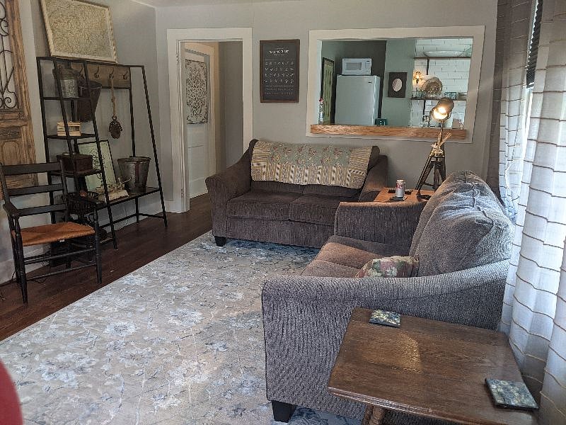 Furnished Finder property 343760_1 photo 1