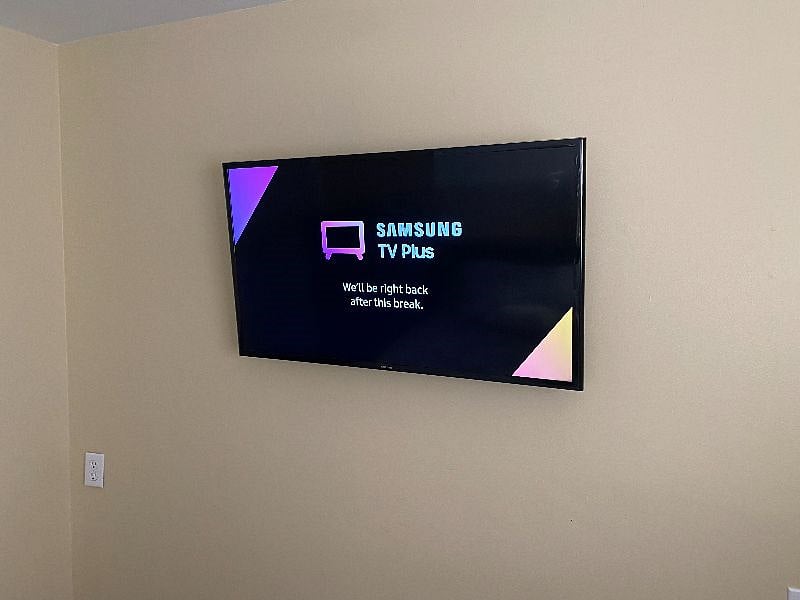 ALL TVS WITH SAMSUNG PLUS 1000 CHANNELS
