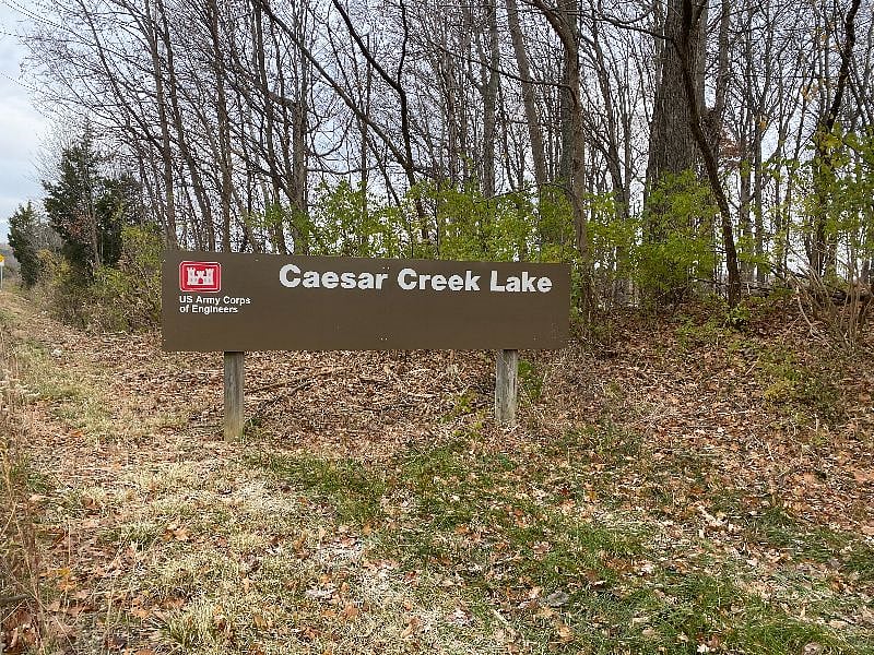 15 MINUTES FROM CAESARS CREEK LAKE, PARK YOUR BOAT IN OUR CARPORT OR GARAGE
