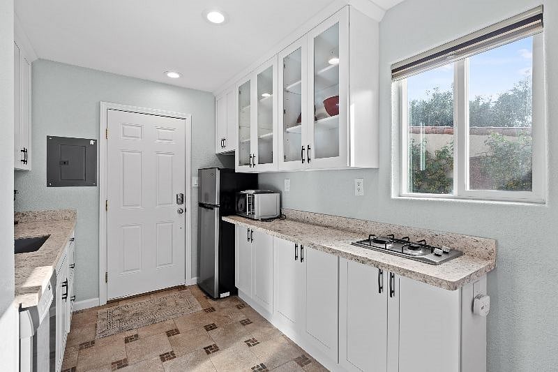 Furnished Finder property 343920_1 photo 6