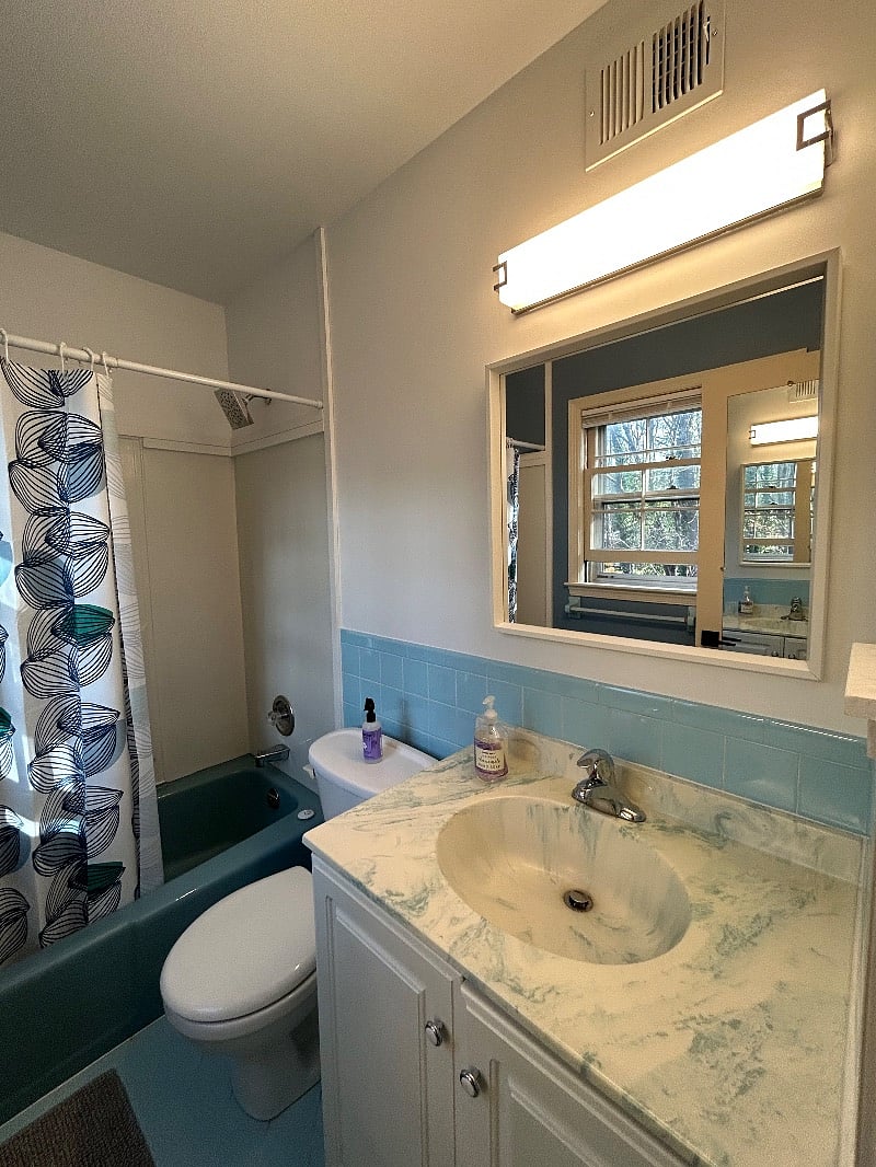 Bathroom for Bedroom #1 - Photo #2
