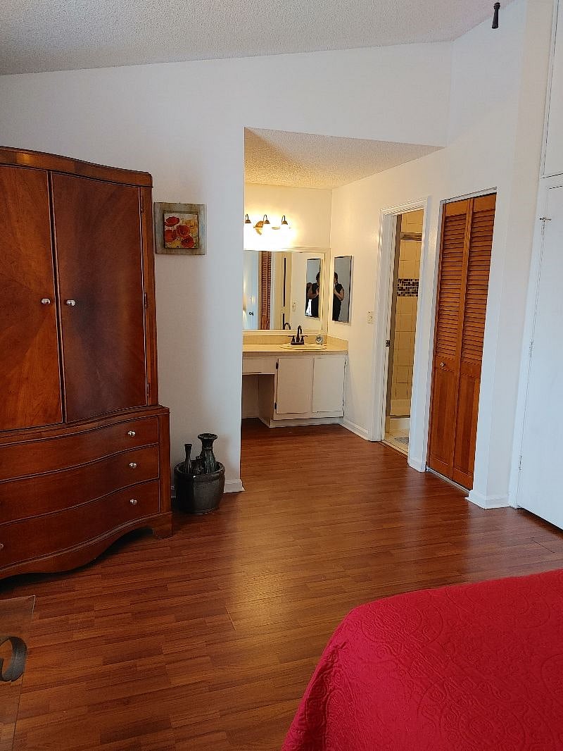 Furnished Finder property 344004_1 photo 12