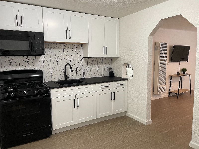 Furnished Finder property 344200_3 photo 1