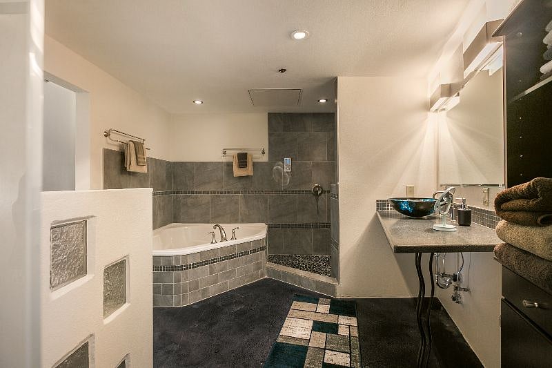 Furnished Finder property 344387_1 photo 16