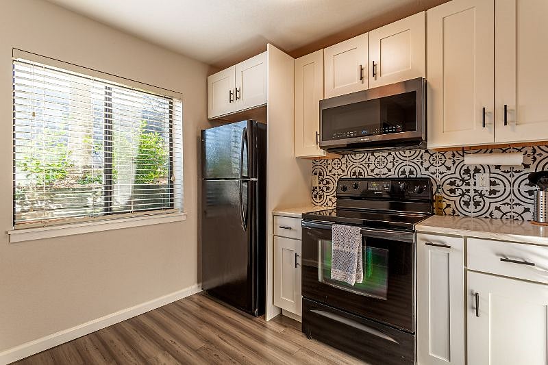 Furnished Finder property 344415_1 photo 12