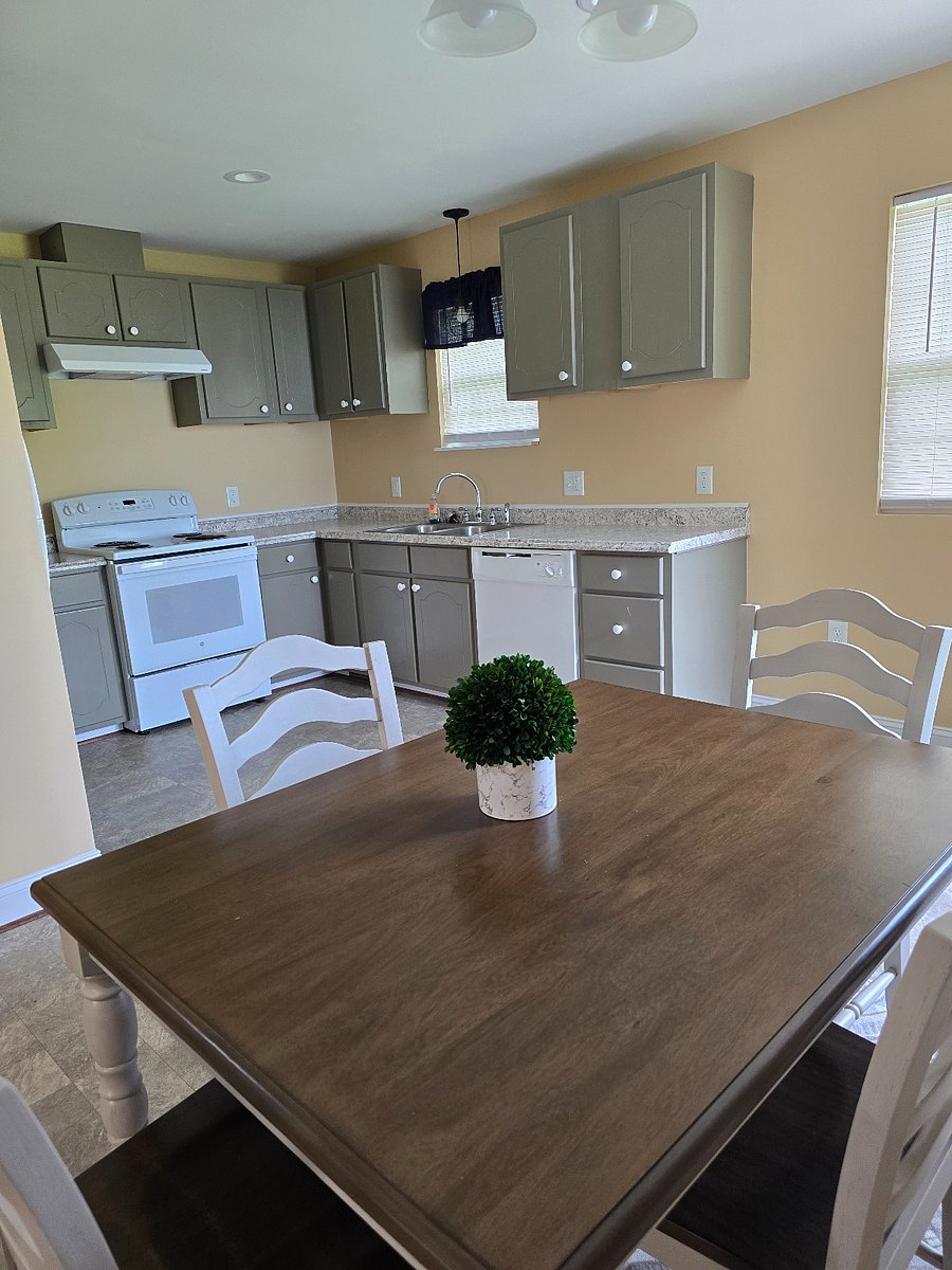 Furnished Finder property 344550_1 photo 1
