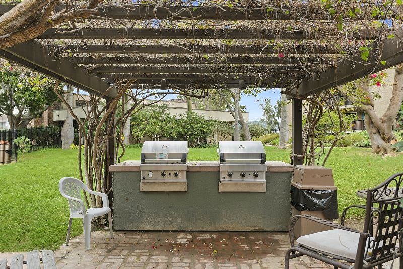 Furnished Finder property 344594_1 photo 24