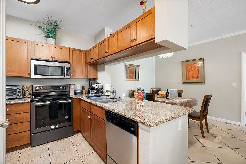 Furnished Finder property 344616_1 photo 20