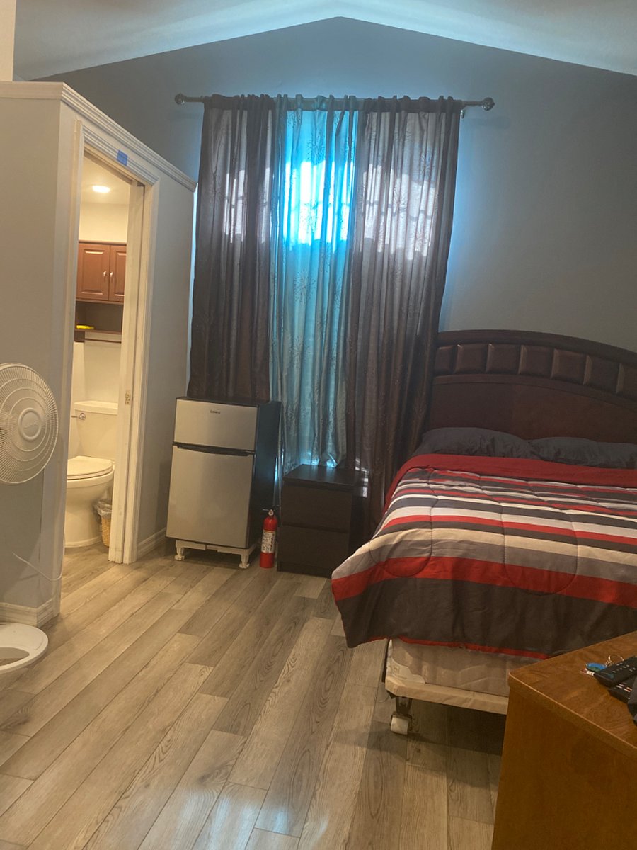 Furnished Finder property 344800_1 photo 9