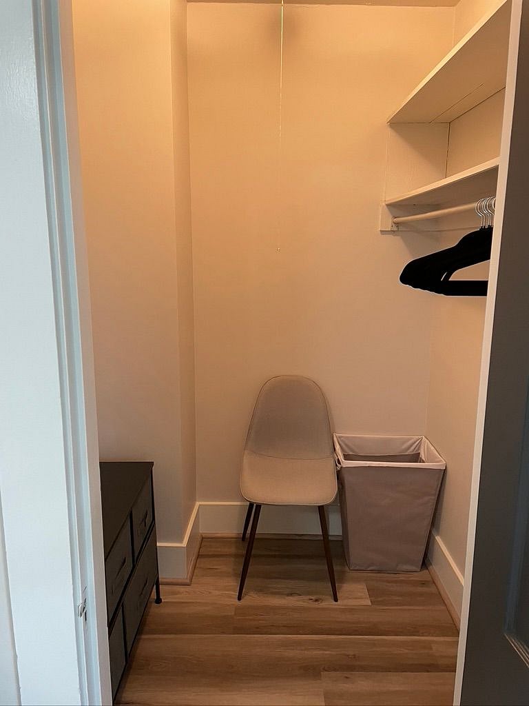 Walk in closet