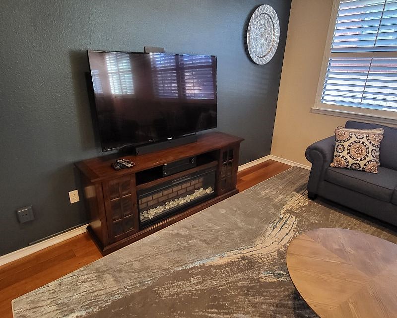 Furnished Finder property 344828_1 photo 3