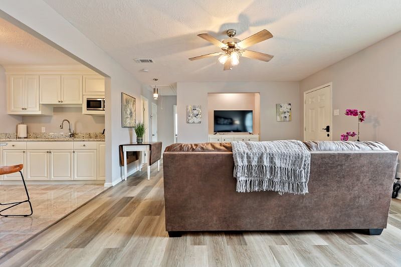 Furnished Finder property 344918_1 photo 7