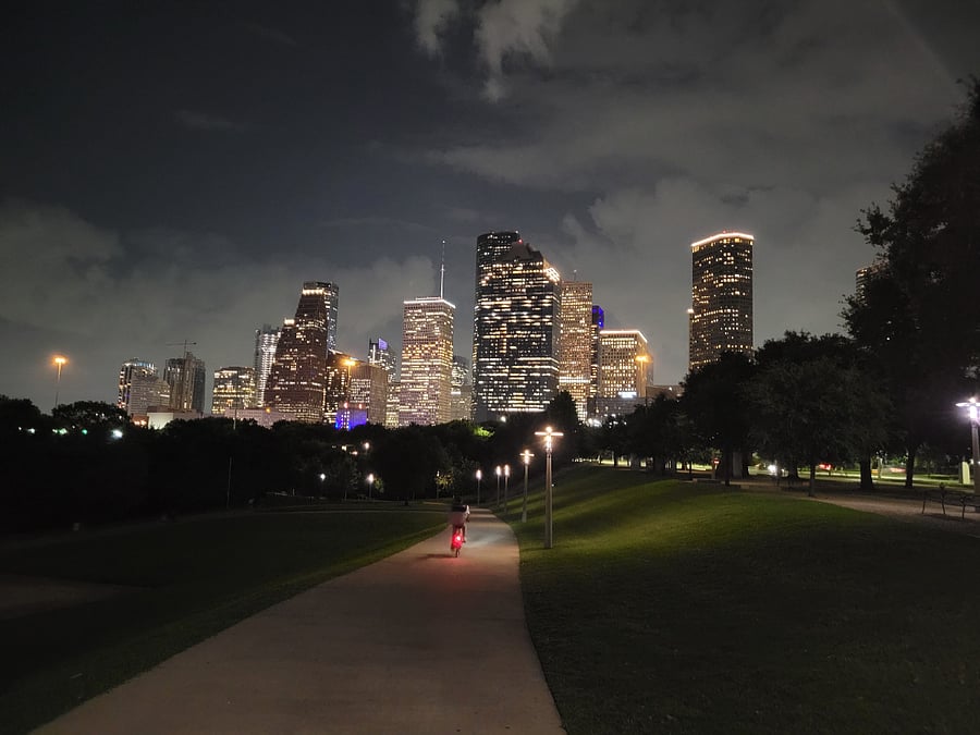 Allen Parkway is a couple of blocks away.  Great spot for picnic, bike ride or a run.