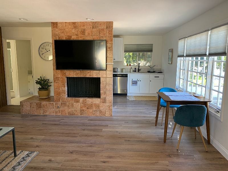 Furnished Finder property 344984_2 photo 4