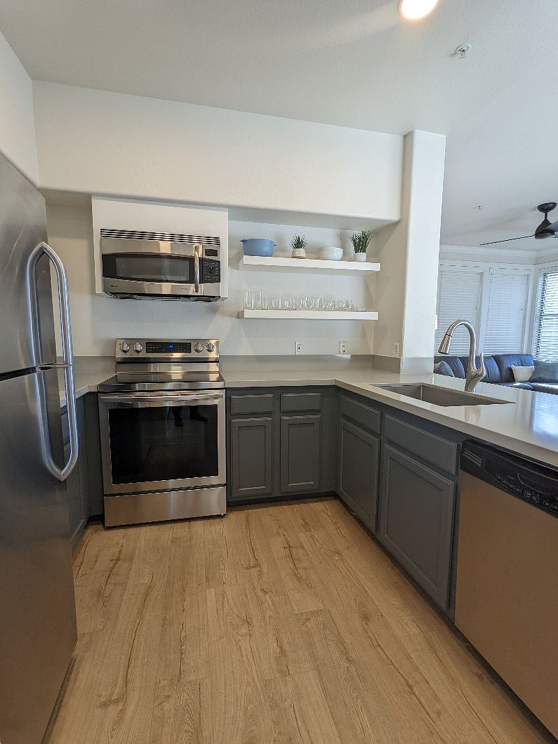 Furnished Finder property 345007_1 photo 11
