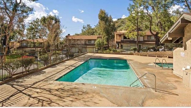 Furnished Finder property 345028_1 photo 3