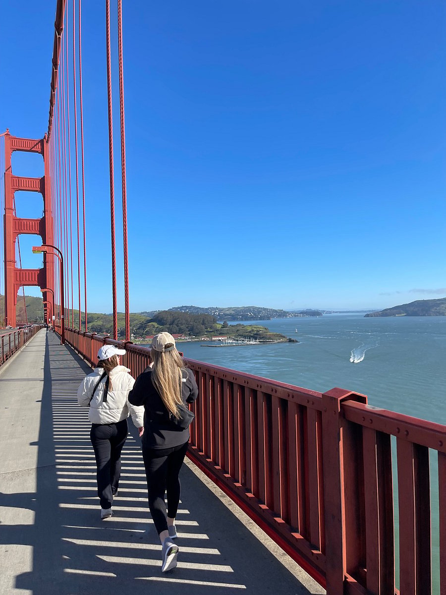 Walk the Golden Gate Bridge as often as you want! San Francisco only 19 minutes away from your front door.