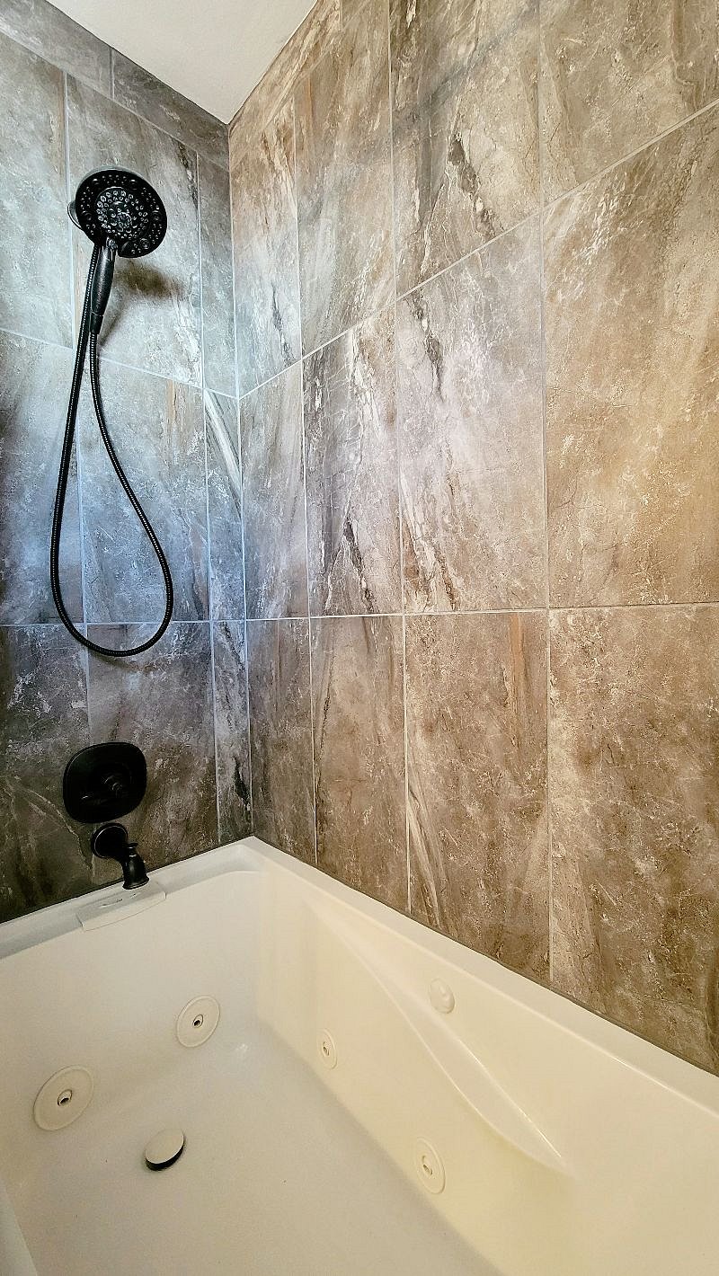 Private: Spacious Master Bedroom Duo Vanity Bathroom w/ jet tub