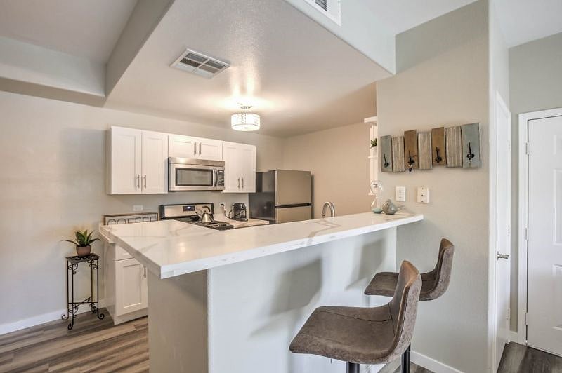 Furnished Finder property 345410_1 photo 6