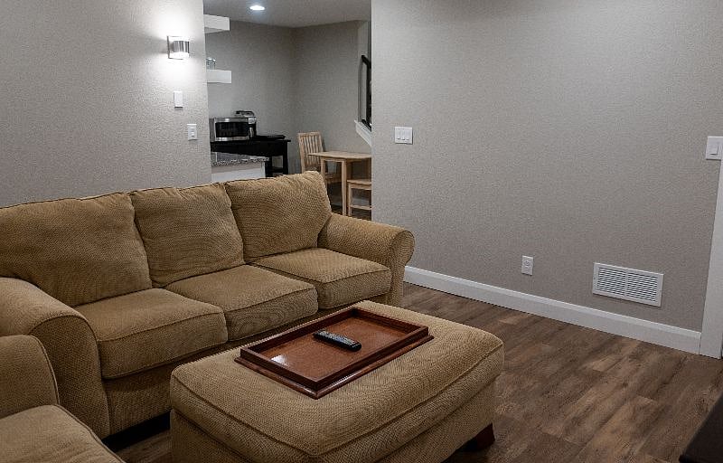 Furnished Finder property 345476_1 photo 3