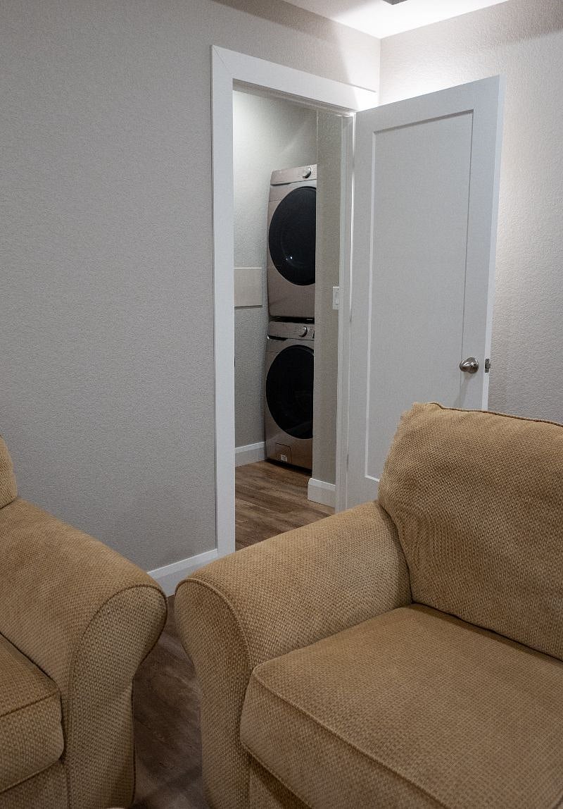 Furnished Finder property 345476_1 photo 14