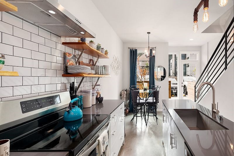 Kitchen - 1st Floor