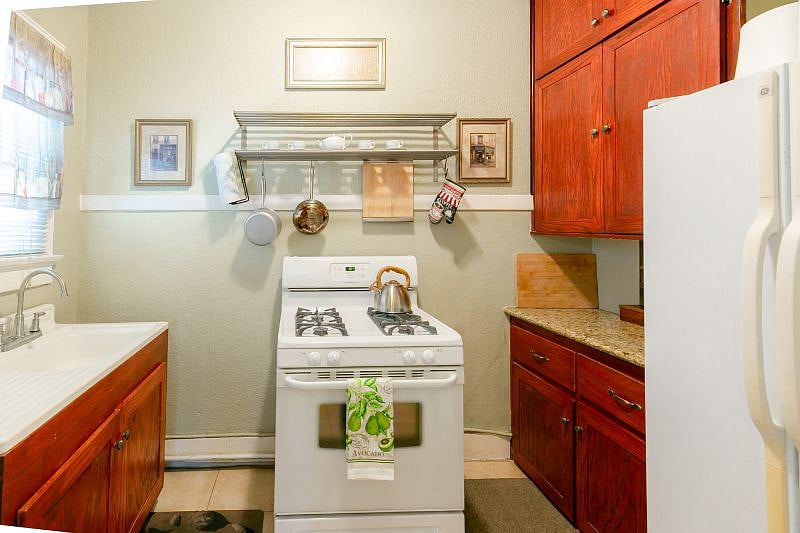 Furnished Finder property 345712_2 photo 3