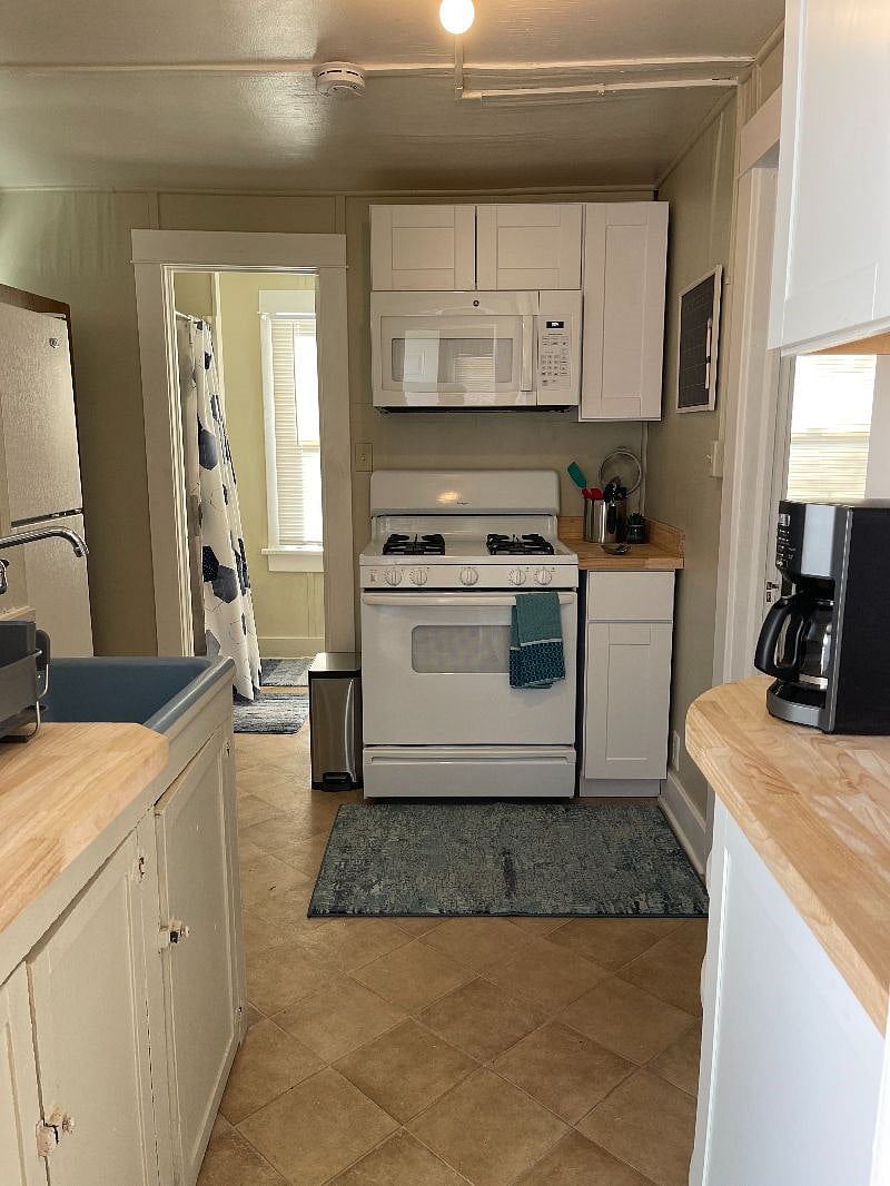 Furnished Finder property 345713_1 photo 3