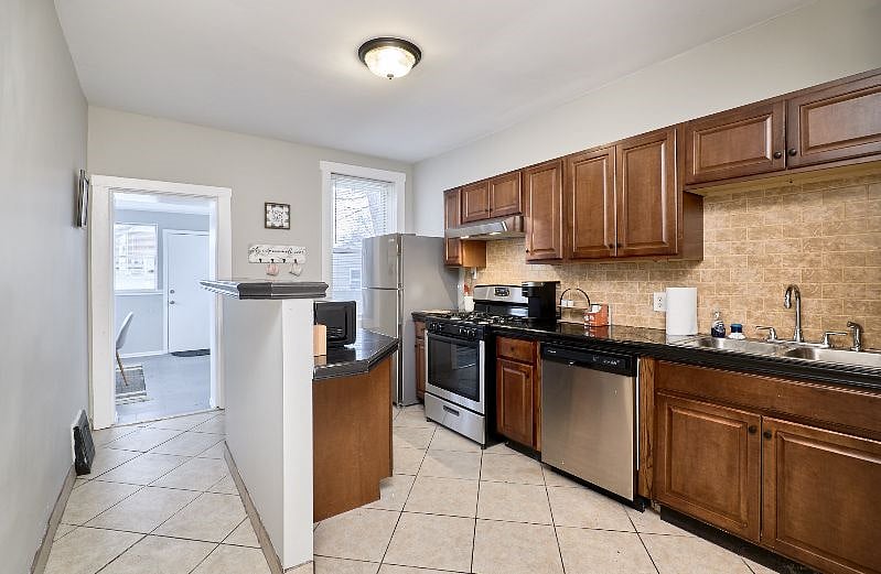 Furnished Finder property 345723_1 photo 11