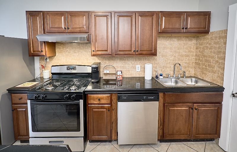 Furnished Finder property 345723_1 photo 10