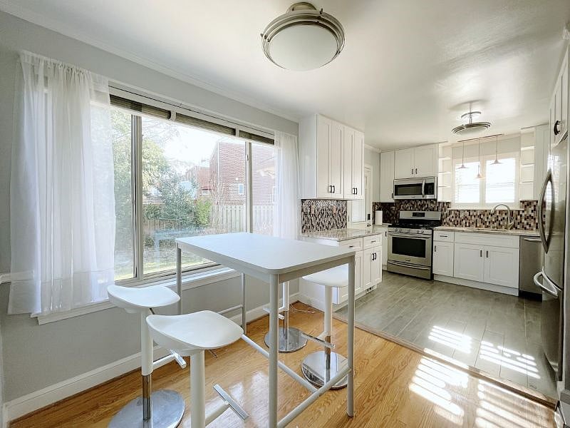 Furnished Finder property 345746_1 photo 3