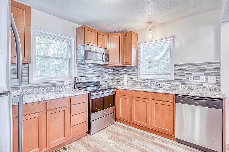 Furnished Finder property 345759_1 photo 10
