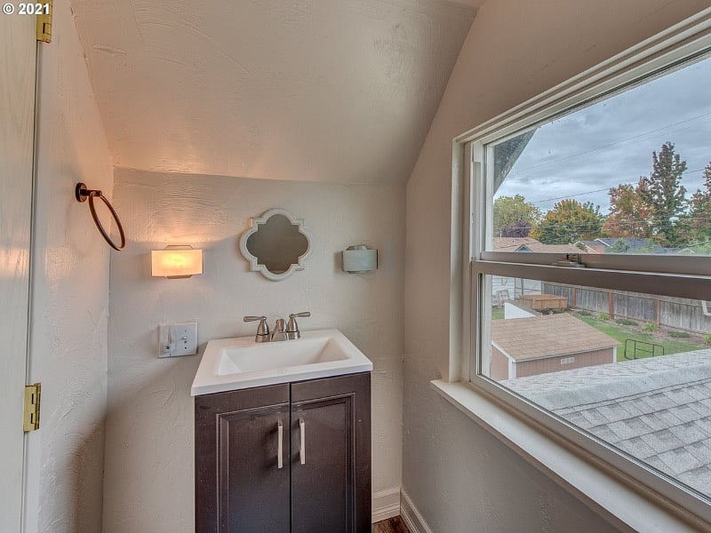 Furnished Finder property 345786_1 photo 12