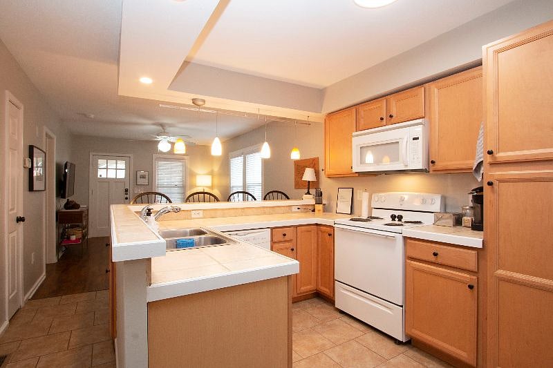 Furnished Finder property 345825_1 photo 6