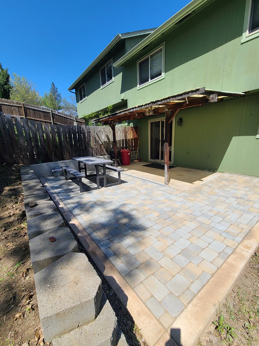 BACKYARD PATIO