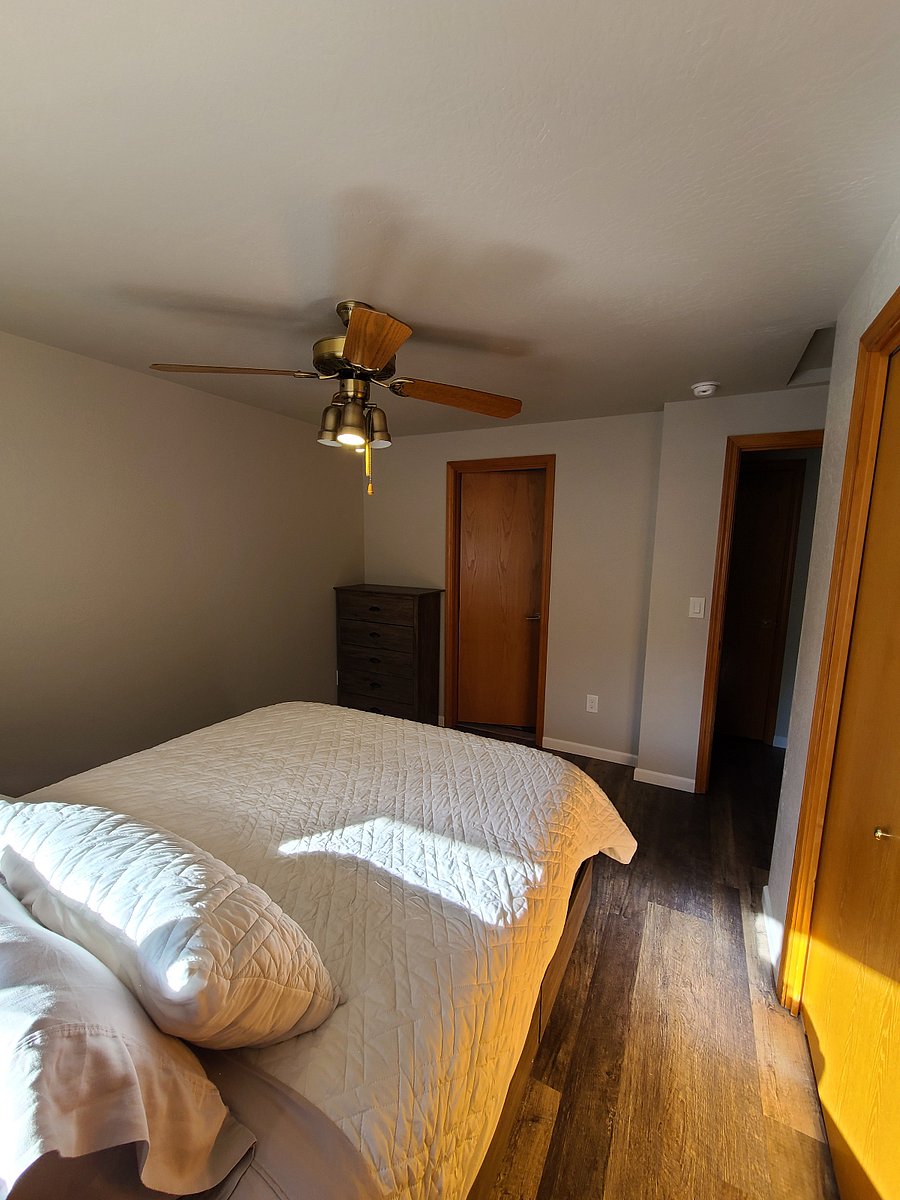 SMALLER BDRM