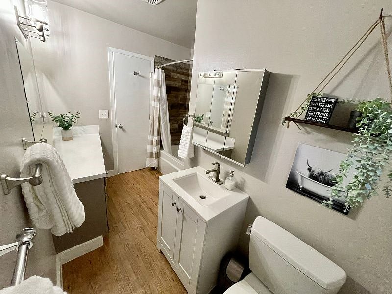 Main Bathroom