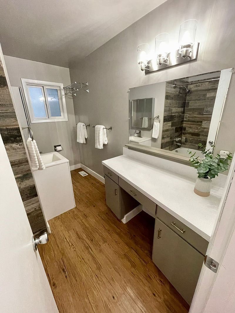 Main Bathroom