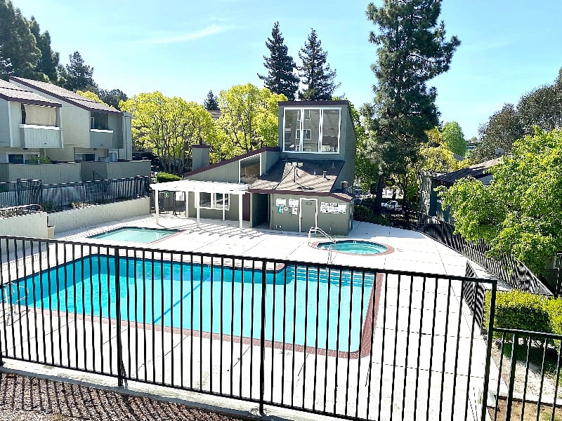 Furnished Finder property 345983_1 photo 38