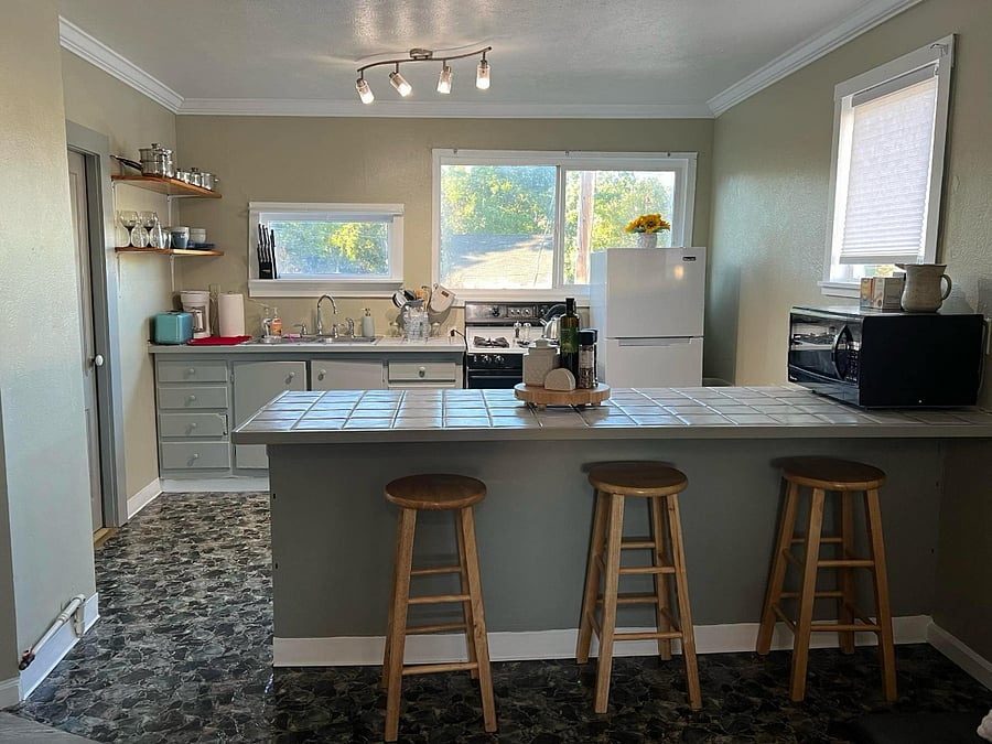 Furnished Finder property 346013_1 photo 9
