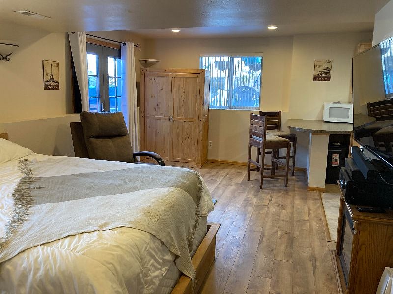 Furnished Finder property 346098_1 photo 4