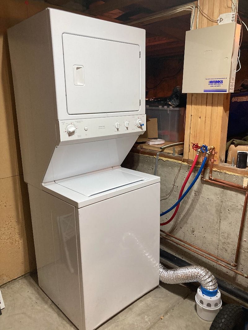 Washer/dryer in unit in water heater/furnace room. Extra storage space in this room.