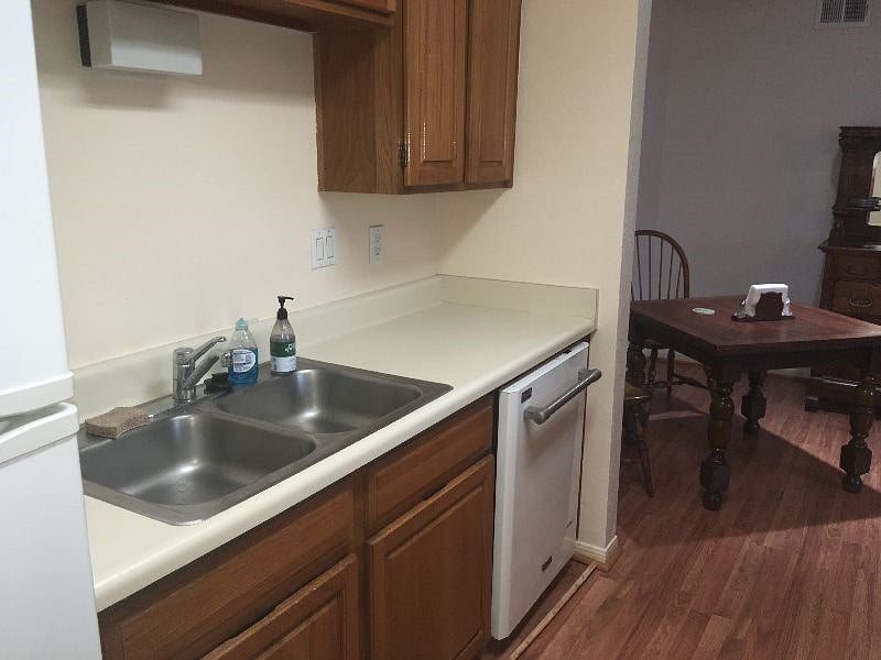 Furnished Finder property 346180_1 photo 29
