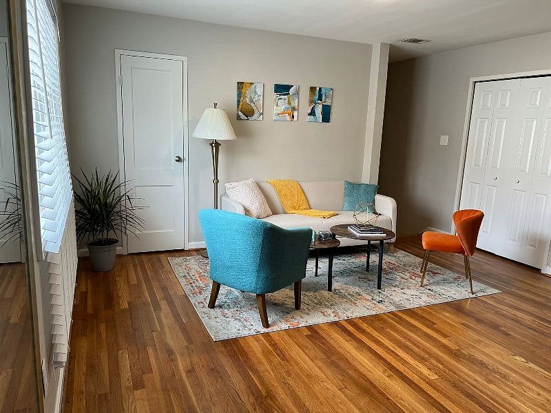 Furnished Finder property 346185_1 photo 2