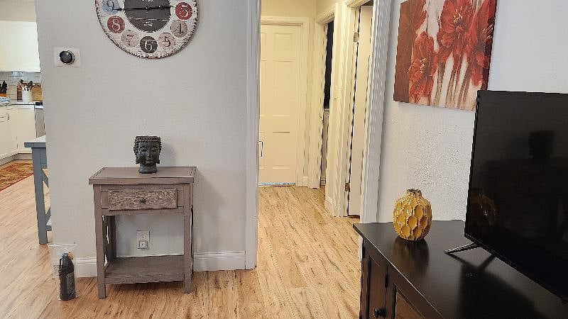 hallway to bedrooms, laundry, bathroom