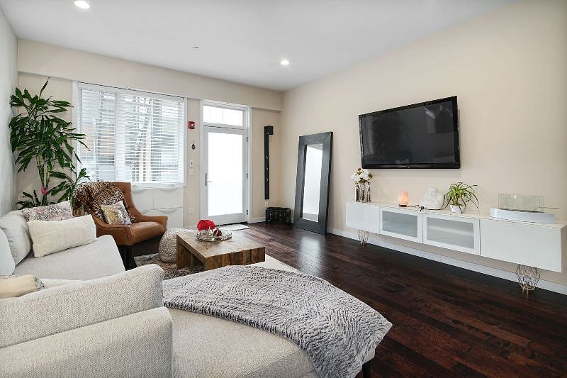 Furnished Finder property 346260_1 photo 4
