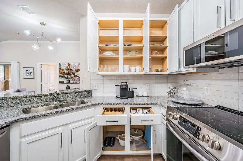 Furnished Finder property 346319_1 photo 17